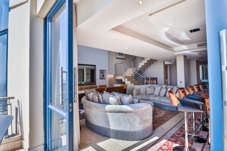 To Let 4 Bedroom Property for Rent in Morningside Gauteng