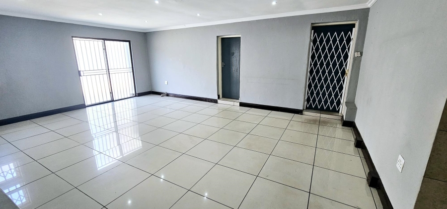 8 Bedroom Property for Sale in Wierda Park Gauteng