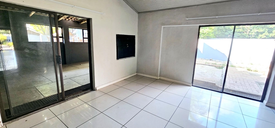 8 Bedroom Property for Sale in Wierda Park Gauteng