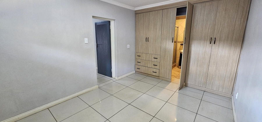 8 Bedroom Property for Sale in Wierda Park Gauteng