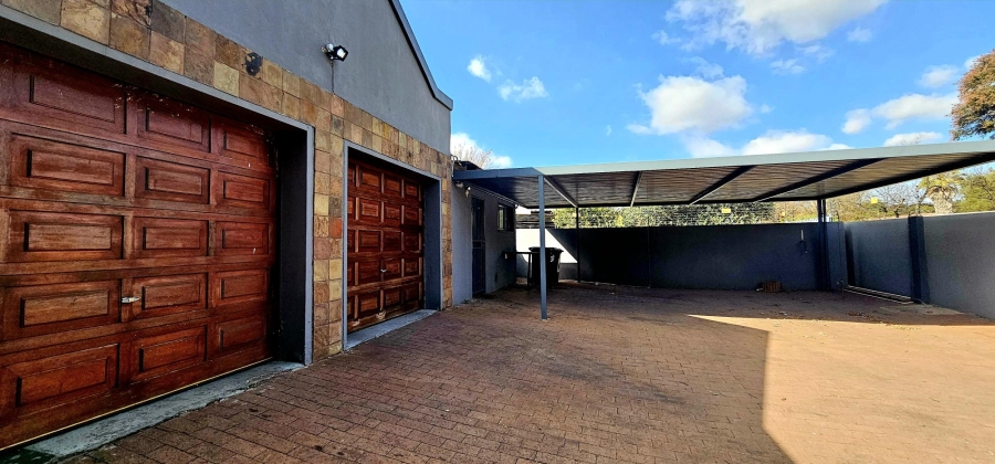 8 Bedroom Property for Sale in Wierda Park Gauteng