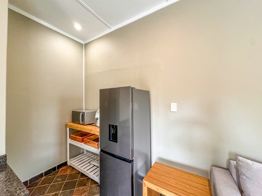 To Let 1 Bedroom Property for Rent in Silver Lakes Golf Estate Gauteng
