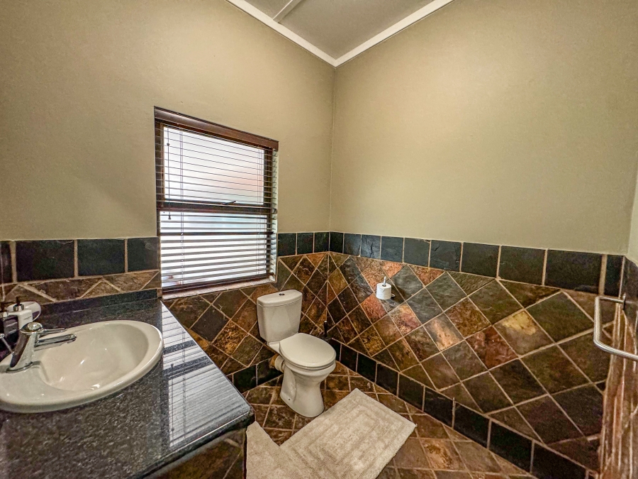 To Let 1 Bedroom Property for Rent in Silver Lakes Golf Estate Gauteng