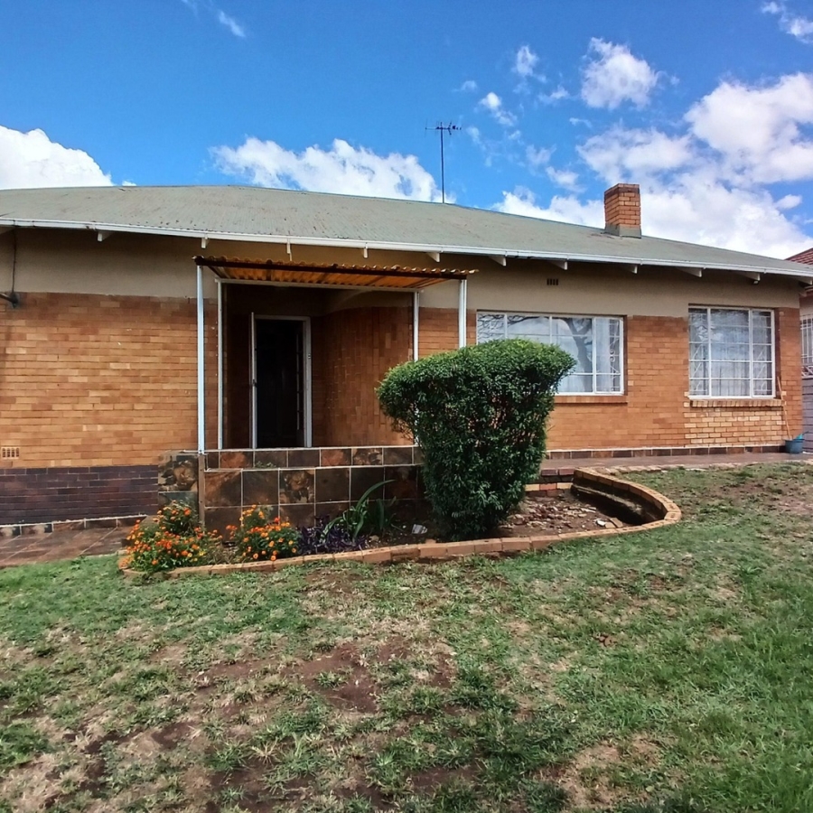 3 Bedroom Property for Sale in Roseacre Gauteng