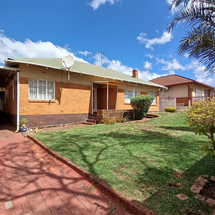 3 Bedroom Property for Sale in Roseacre Gauteng