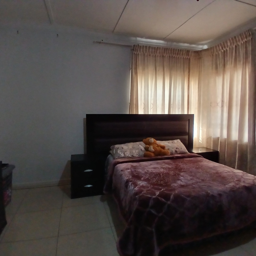 3 Bedroom Property for Sale in Roseacre Gauteng