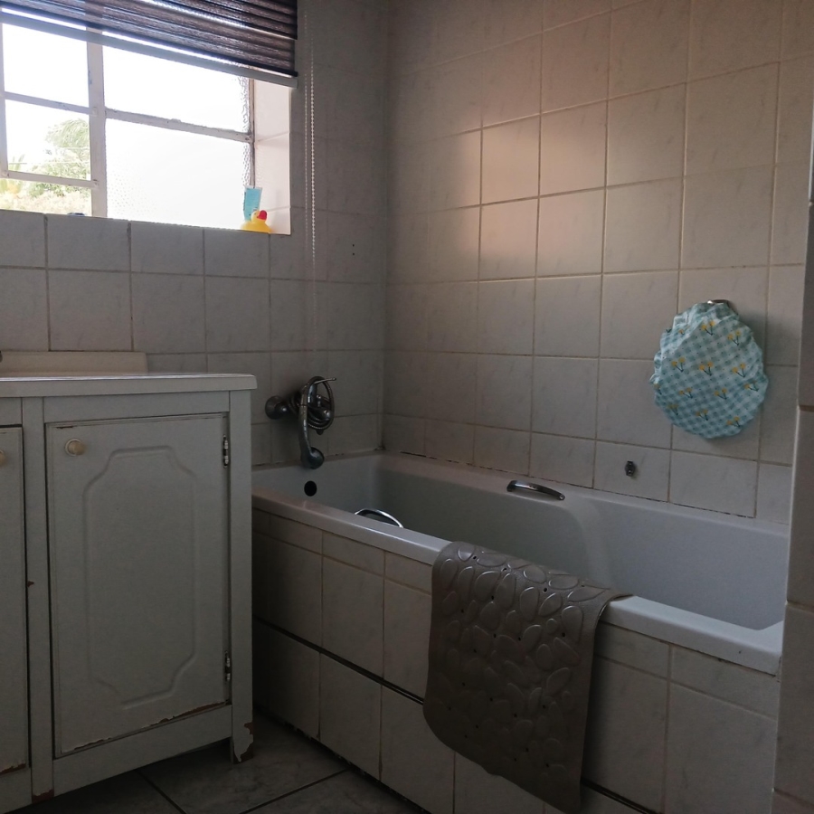 3 Bedroom Property for Sale in Roseacre Gauteng