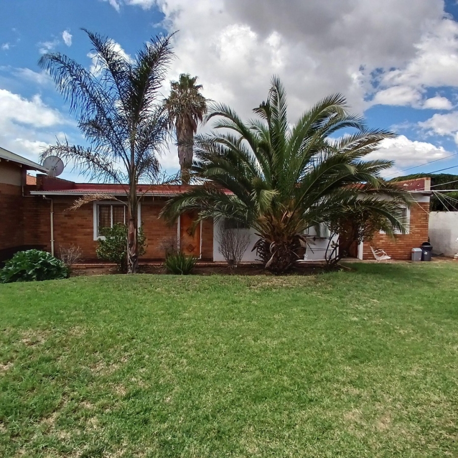 3 Bedroom Property for Sale in Roseacre Gauteng