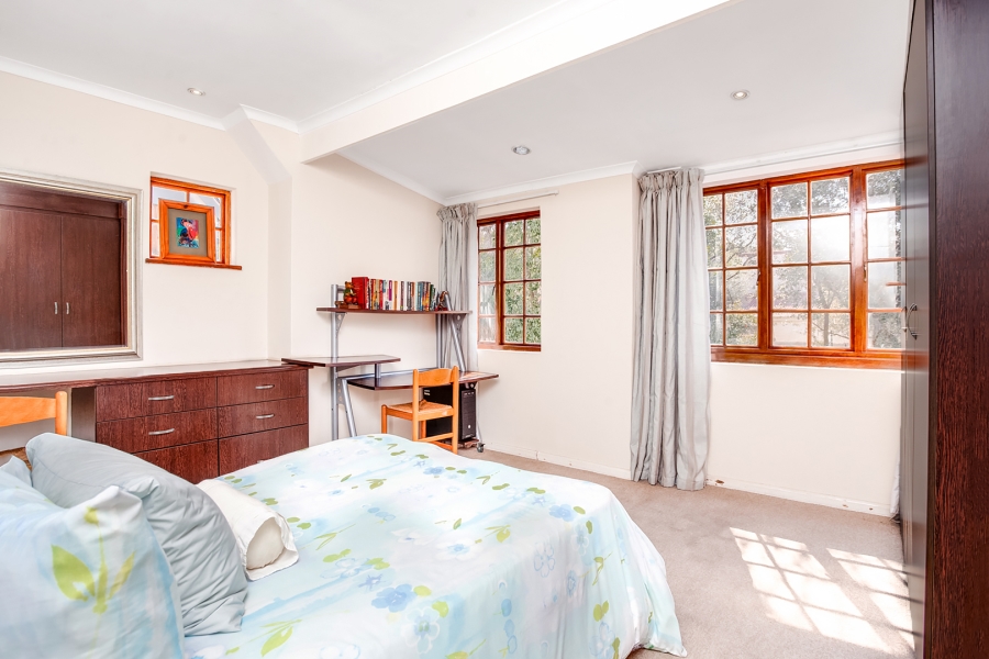 4 Bedroom Property for Sale in Lonehill Gauteng