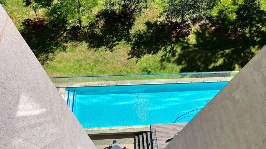 To Let 2 Bedroom Property for Rent in Sandown Gauteng