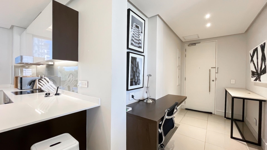 To Let 2 Bedroom Property for Rent in Sandown Gauteng