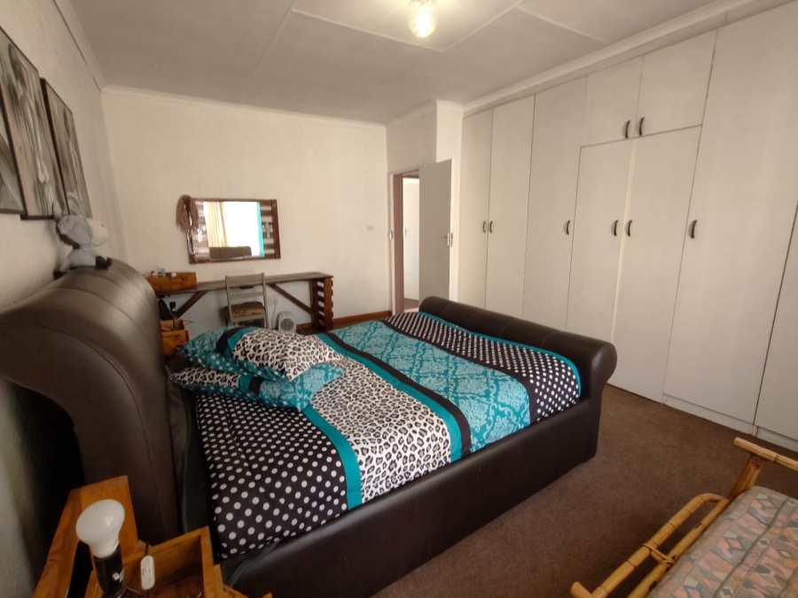 To Let 4 Bedroom Property for Rent in Rothdene Gauteng