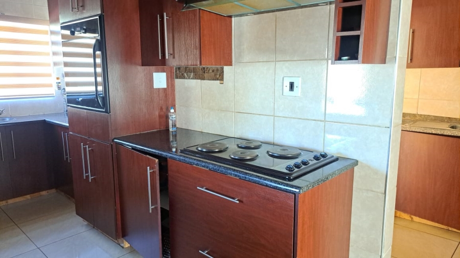 4 Bedroom Property for Sale in Amandasig Gauteng