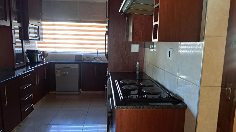 4 Bedroom Property for Sale in Amandasig Gauteng