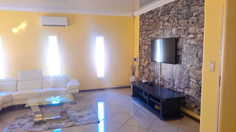 4 Bedroom Property for Sale in Amandasig Gauteng