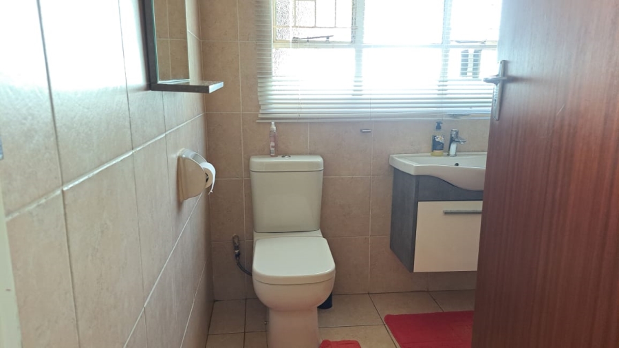 4 Bedroom Property for Sale in Amandasig Gauteng