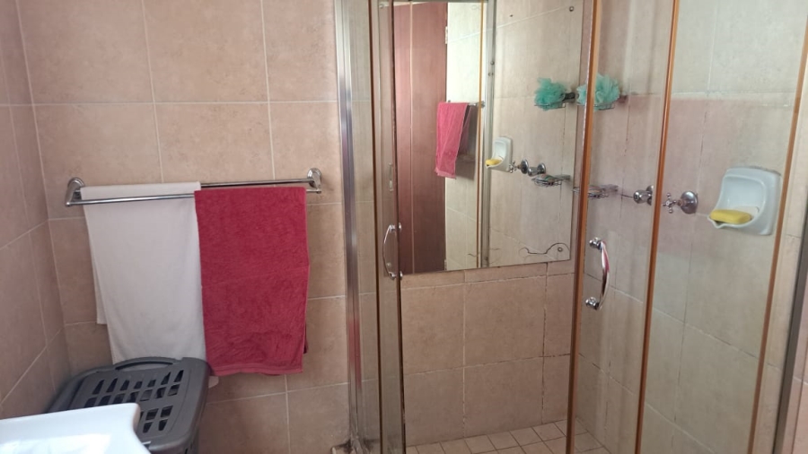 4 Bedroom Property for Sale in Amandasig Gauteng