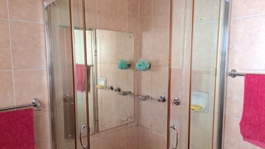 4 Bedroom Property for Sale in Amandasig Gauteng