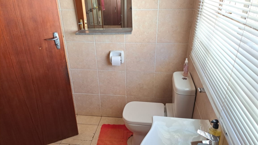 4 Bedroom Property for Sale in Amandasig Gauteng