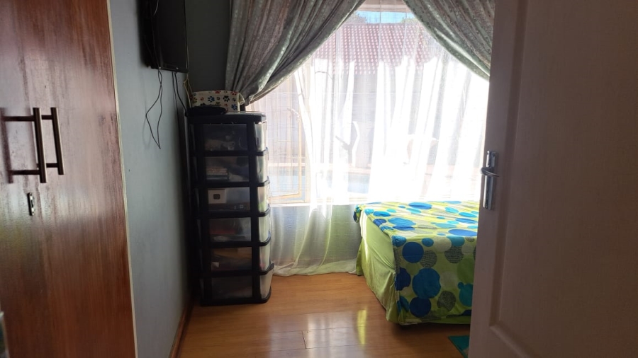 4 Bedroom Property for Sale in Amandasig Gauteng