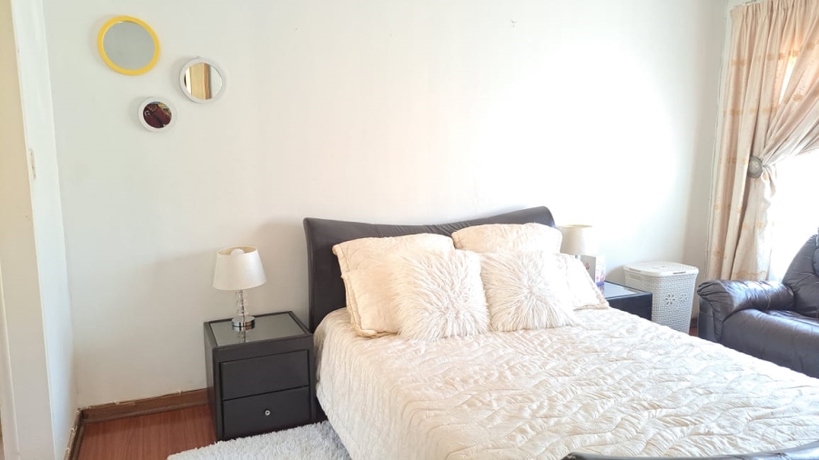 4 Bedroom Property for Sale in Amandasig Gauteng
