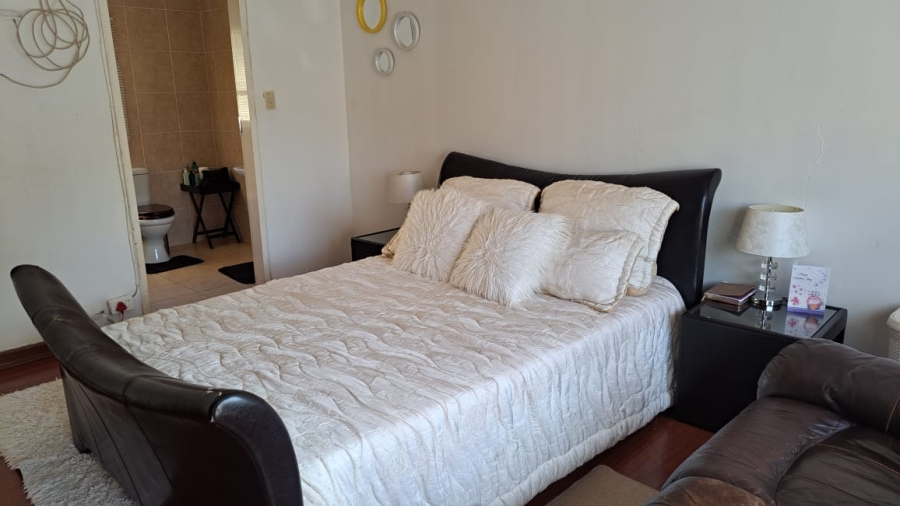 4 Bedroom Property for Sale in Amandasig Gauteng