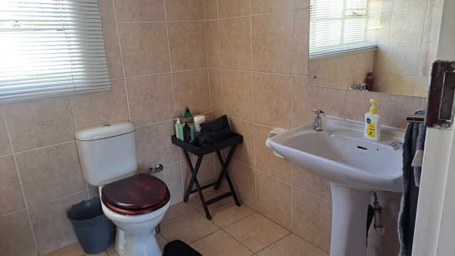 4 Bedroom Property for Sale in Amandasig Gauteng