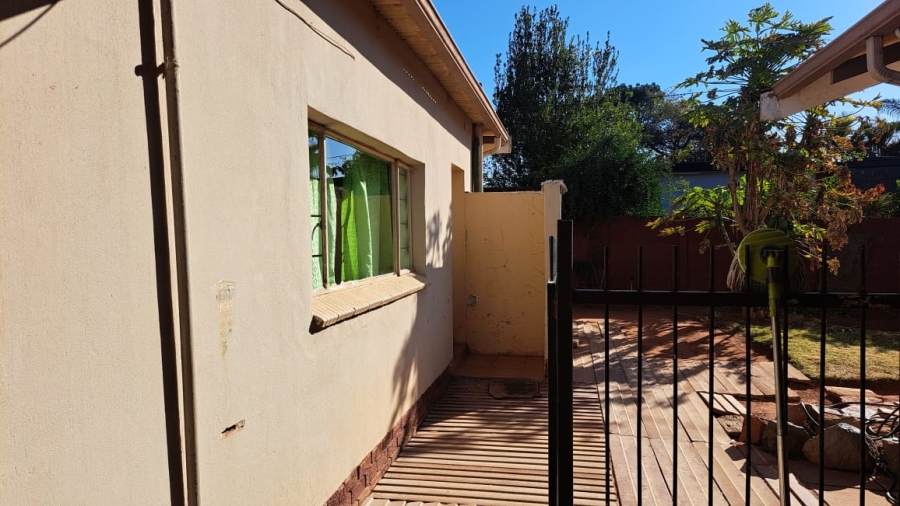 4 Bedroom Property for Sale in Amandasig Gauteng