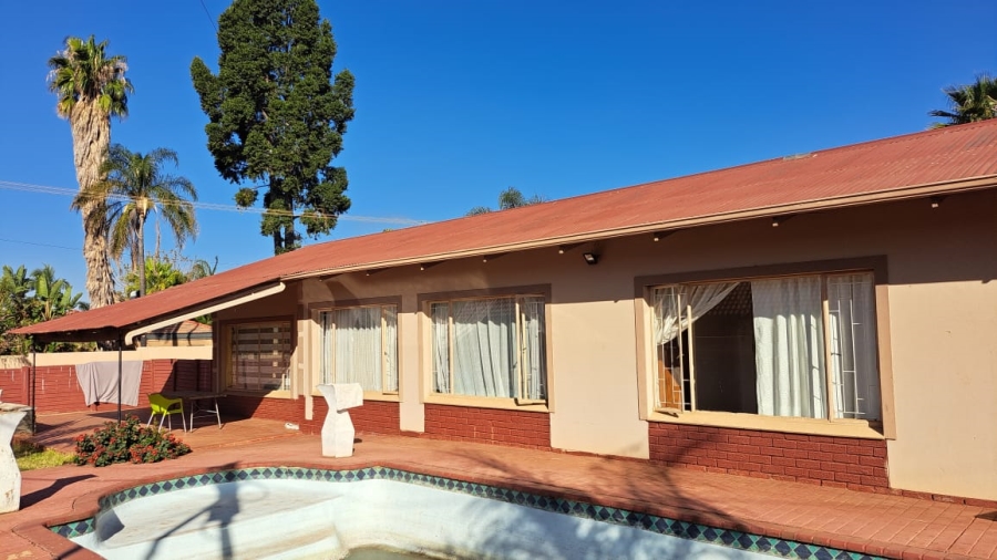4 Bedroom Property for Sale in Amandasig Gauteng