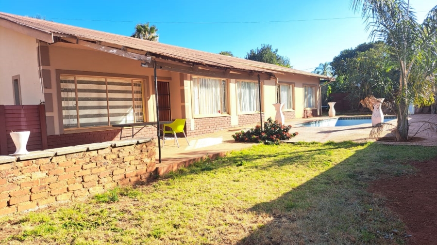 4 Bedroom Property for Sale in Amandasig Gauteng