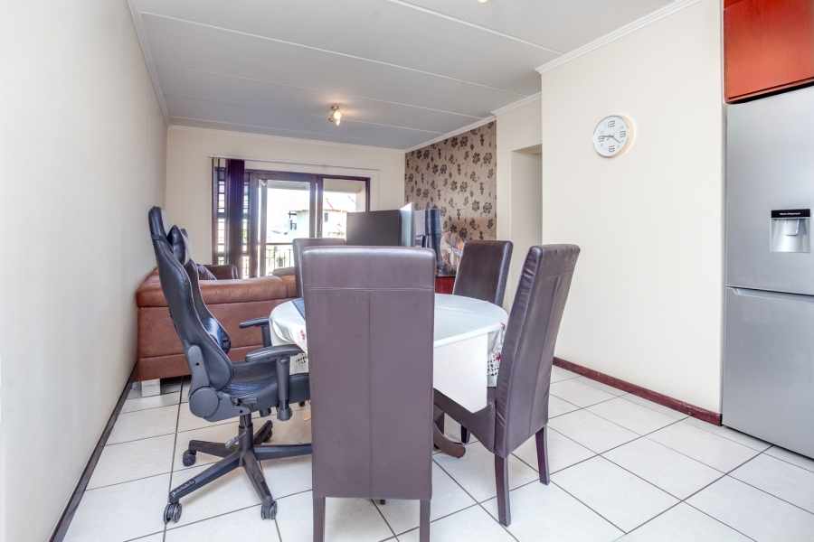 2 Bedroom Property for Sale in Sunninghill Gauteng