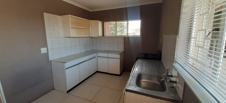 To Let 3 Bedroom Property for Rent in Minnebron Gauteng