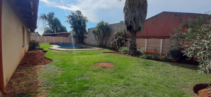 To Let 3 Bedroom Property for Rent in Minnebron Gauteng