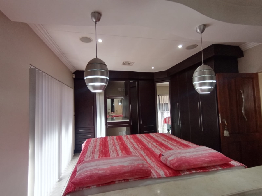 4 Bedroom Property for Sale in Risiville Gauteng