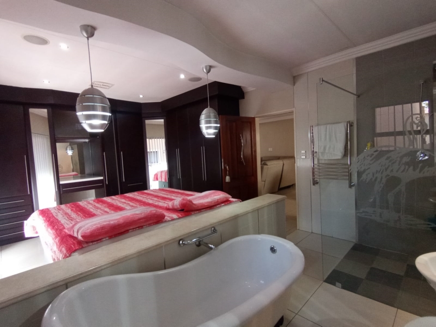 4 Bedroom Property for Sale in Risiville Gauteng