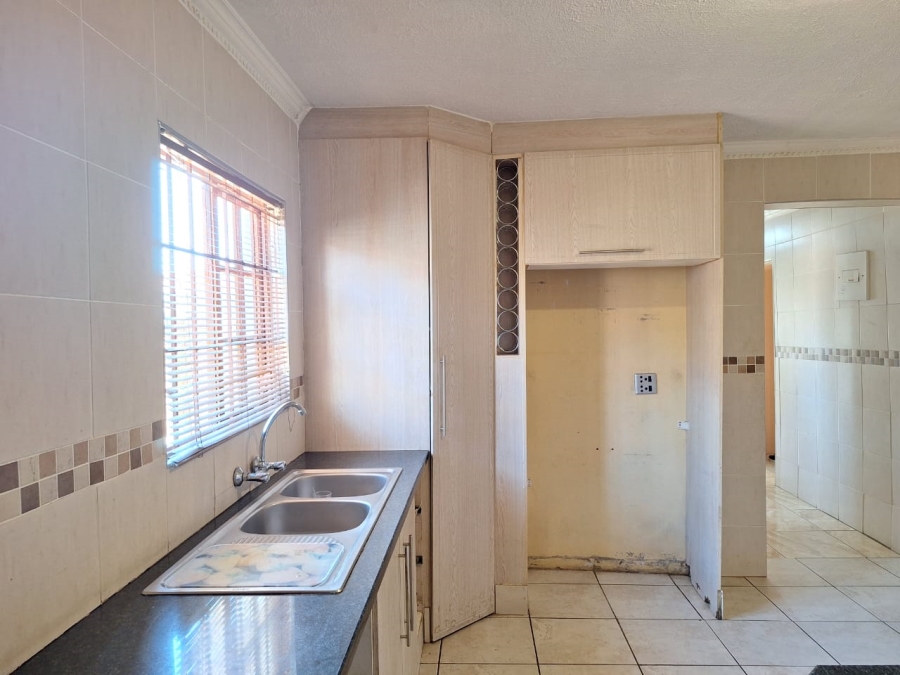 3 Bedroom Property for Sale in Soshanguve G Gauteng