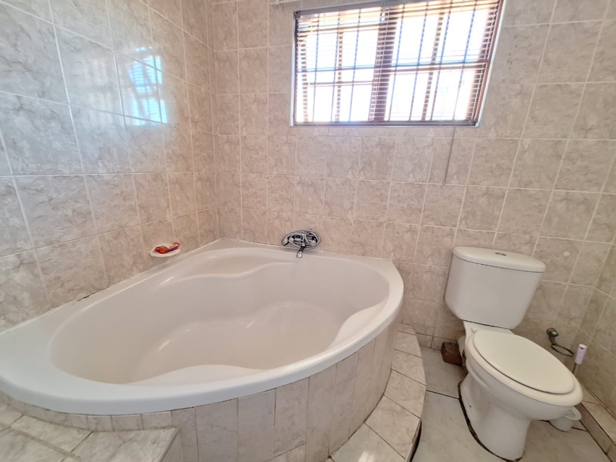 3 Bedroom Property for Sale in Soshanguve G Gauteng