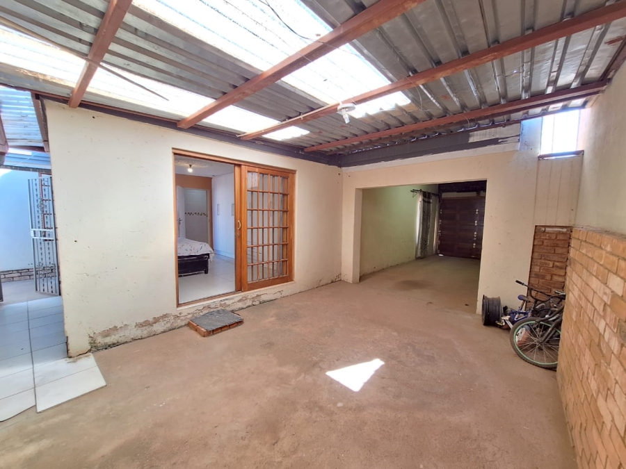 3 Bedroom Property for Sale in Soshanguve G Gauteng