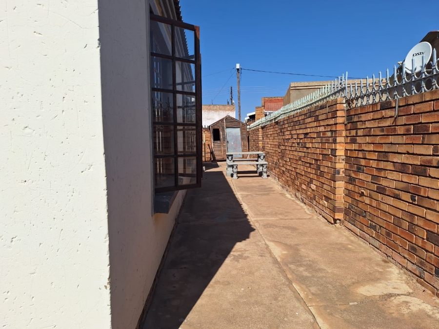 3 Bedroom Property for Sale in Soshanguve G Gauteng