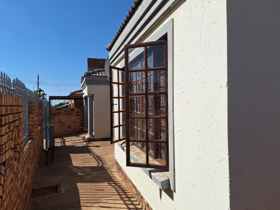 3 Bedroom Property for Sale in Soshanguve G Gauteng