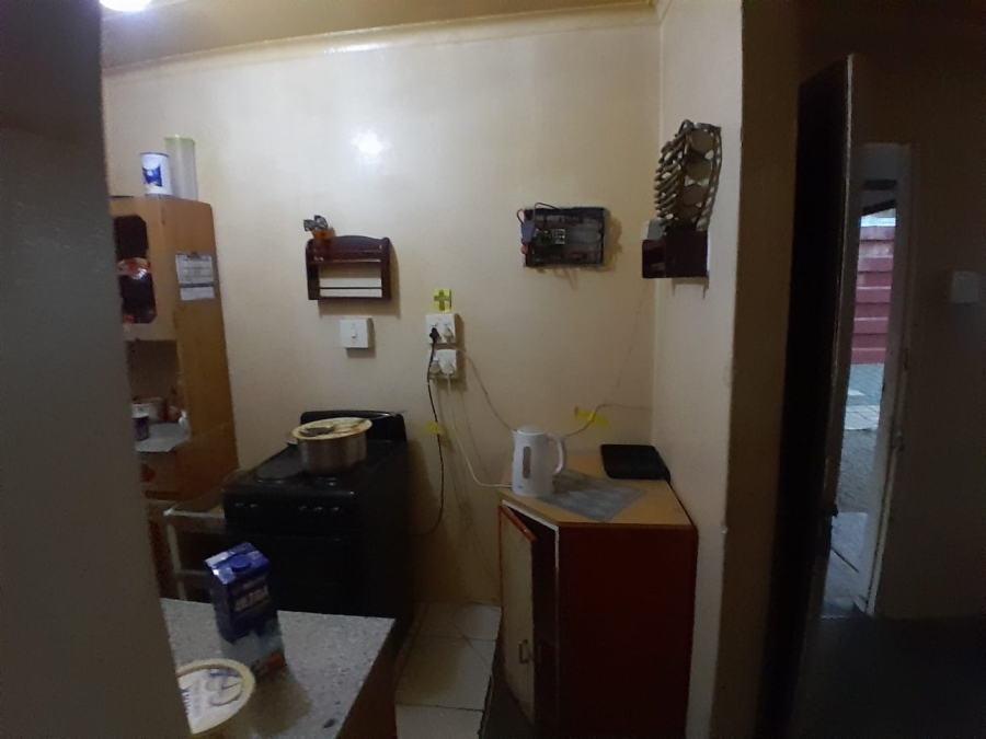 2 Bedroom Property for Sale in Elandspoort Gauteng