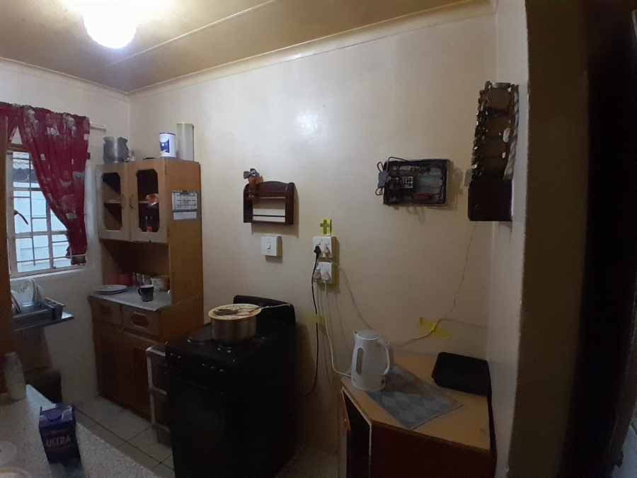 2 Bedroom Property for Sale in Elandspoort Gauteng