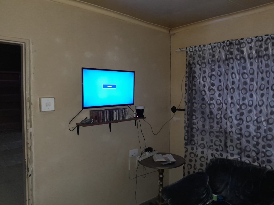 2 Bedroom Property for Sale in Elandspoort Gauteng