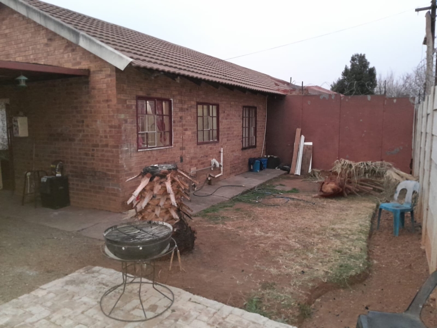 2 Bedroom Property for Sale in Elandspoort Gauteng