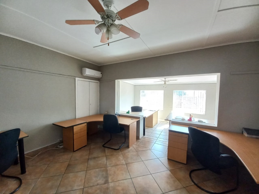 4 Bedroom Property for Sale in Selection Park Gauteng