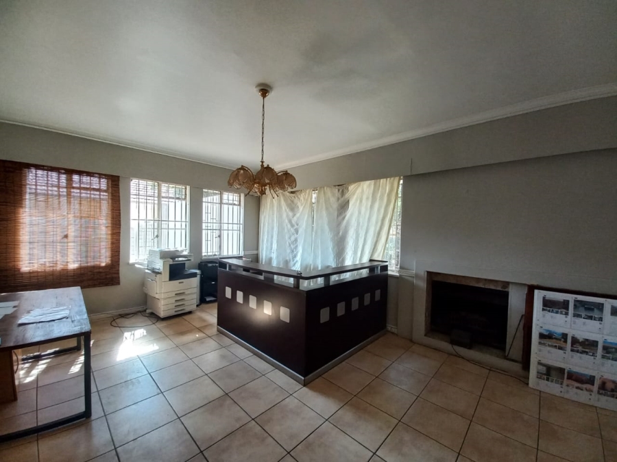 4 Bedroom Property for Sale in Selection Park Gauteng