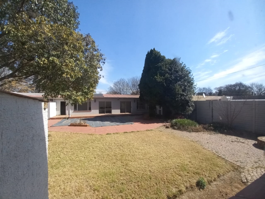 4 Bedroom Property for Sale in Selection Park Gauteng