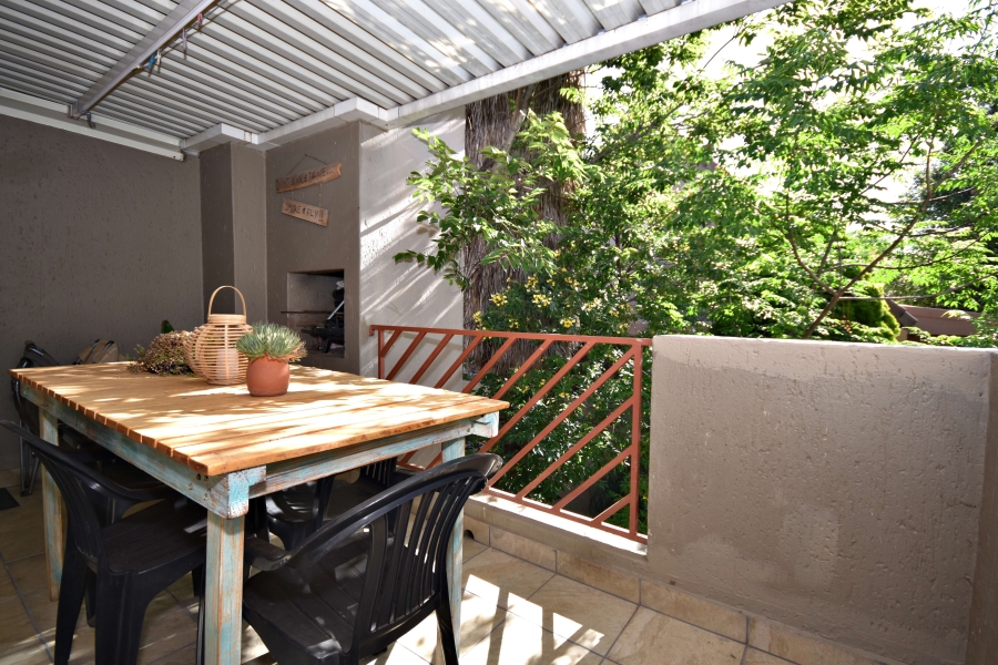 2 Bedroom Property for Sale in Bromhof Gauteng