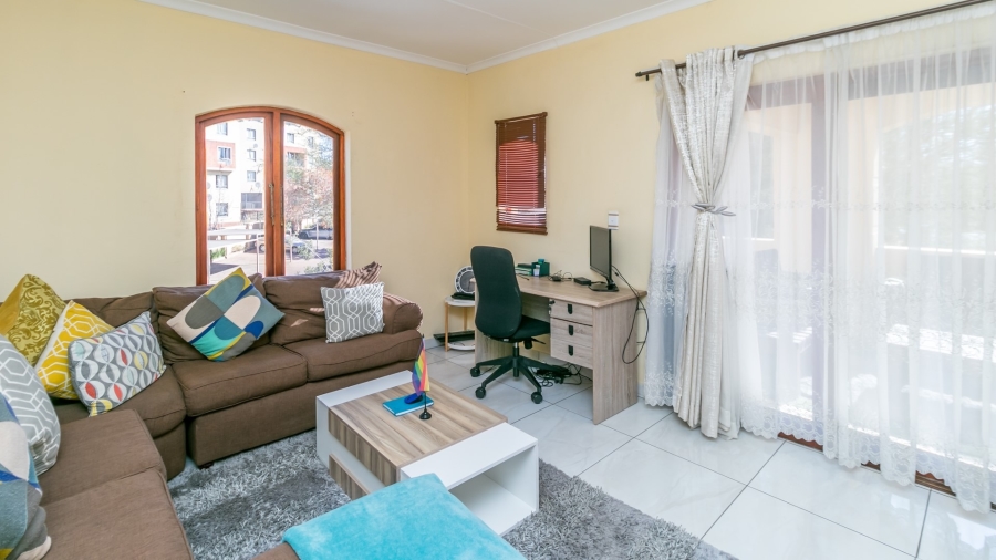 2 Bedroom Property for Sale in Noordwyk Gauteng
