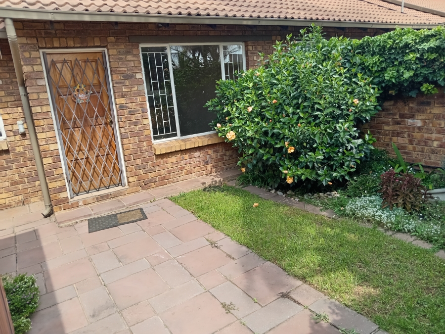 To Let 3 Bedroom Property for Rent in Terenure Gauteng